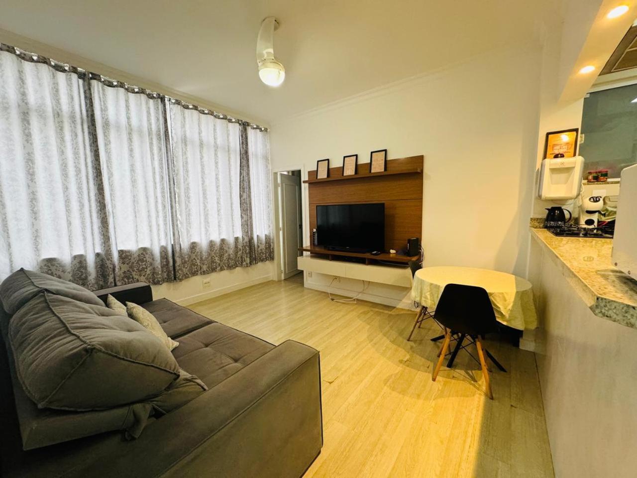 Appartamento Dos Sonhos Em Copacabana, Localizacao Incrivel, 3min Da E Perto De Ipanema